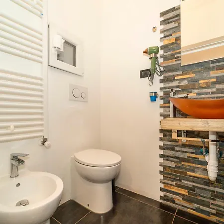 Monolocale San Maurizio 63 Apartamento *