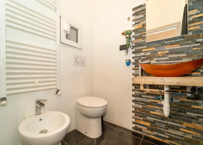 Monolocale San Maurizio 63 Апартаменты *
